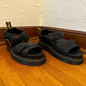 NEW Dr. Martens Hayden Sandals